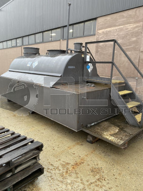 2,000 Gallon Capacity Waste Oil Tank with standard self containment area
