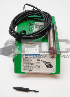 TELEMECANIQUE XU9 M18MA230 PHOTOELECTRIC SENSOR 24VDC