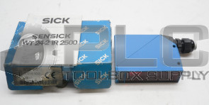 NEW SICK WT24-2R210 PHOTOELECTRIC SENSOR