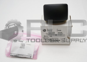 NEW ALLEN BRADLEY 800Z-GL3Q5/SER C  TOUCH BUTTON 30MM