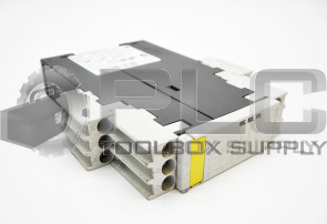 SIEMENS 3TK2821-1CB30 SIGUARD SAFETY RELAY  