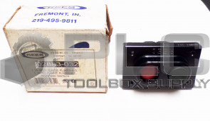 REES HEAVY DUTY MADE IN U.S.A 02883-032 10-99 600 VAC 250 VDC MAX. 
