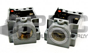 NEW LOT OF 2 PEPPERL & FUCHS 4-3070 WITH RECEPTACLE BODIES