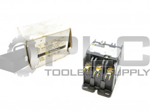 NEW SQUARE D 8910DPA33V09 CONTACTOR, 208/240V 60Hz, 220V 50Hz