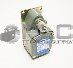 NEW SQUARE D 9007TUB6 HEAVY DUTY LIMIT SWITCH