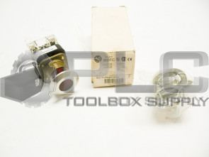 NEW ALLEN BRADLEY 800TC-FXQH10RA1 /T RED PUSH BUTTON  