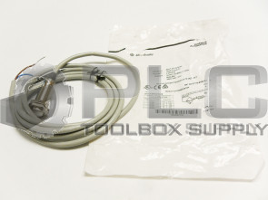 NEW ALLEN BRADLEY 871TM-BH5N18-A2 /A PROXIMITY SENSOR 
