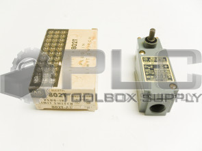 NEW ALLEN BRADLEY 802T-AP  / F PLUG IN LIMIT SWITCH 