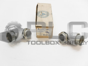 NEW BOX OF 2 APPLETON STNM-90150 CONNECTORS 1.5" STCN-90150