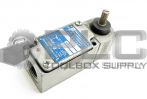 TELEMECANIQUE C2HJK09 LIMIT SWITCH 