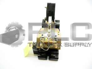 SQUARE D 7004 MXC01 CONTACTOR  SER A CLASS 7004 TYPE MXC01