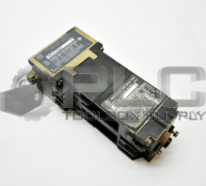 ALLEN BRADLEY 700-P1200A1 CONTROL RELAY 110/115-120 VAC SERIES A 700-PT